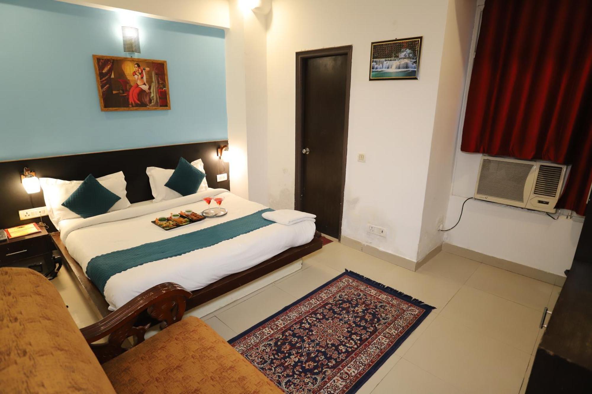 Airport Hotel Port View New Delhi Exteriör bild