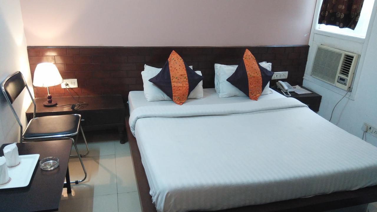 Airport Hotel Port View New Delhi Rum bild